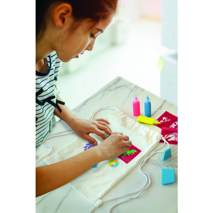 4M Stencil Backpack Painting