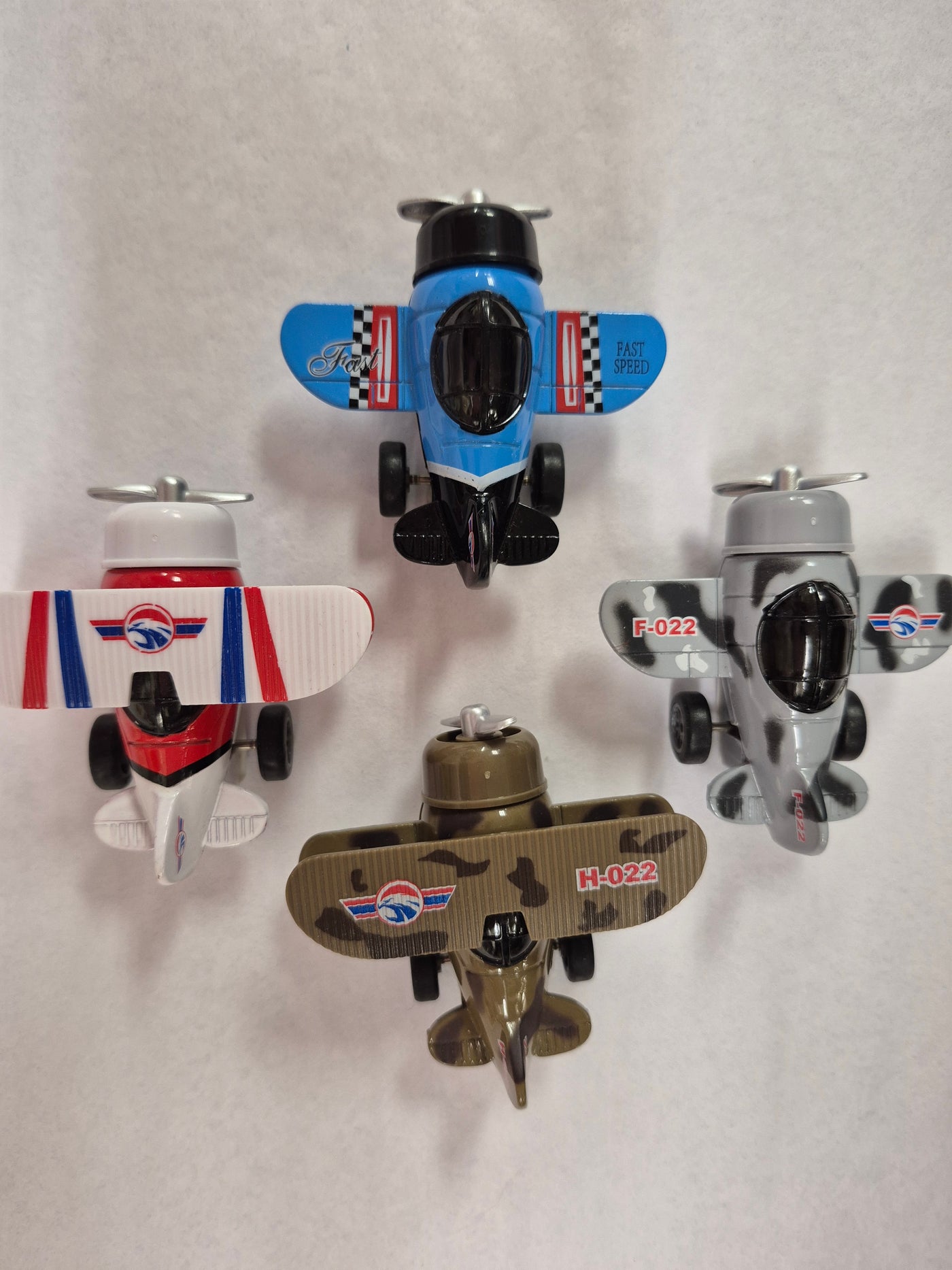 Planes Pull Back 2" Minis Assorted