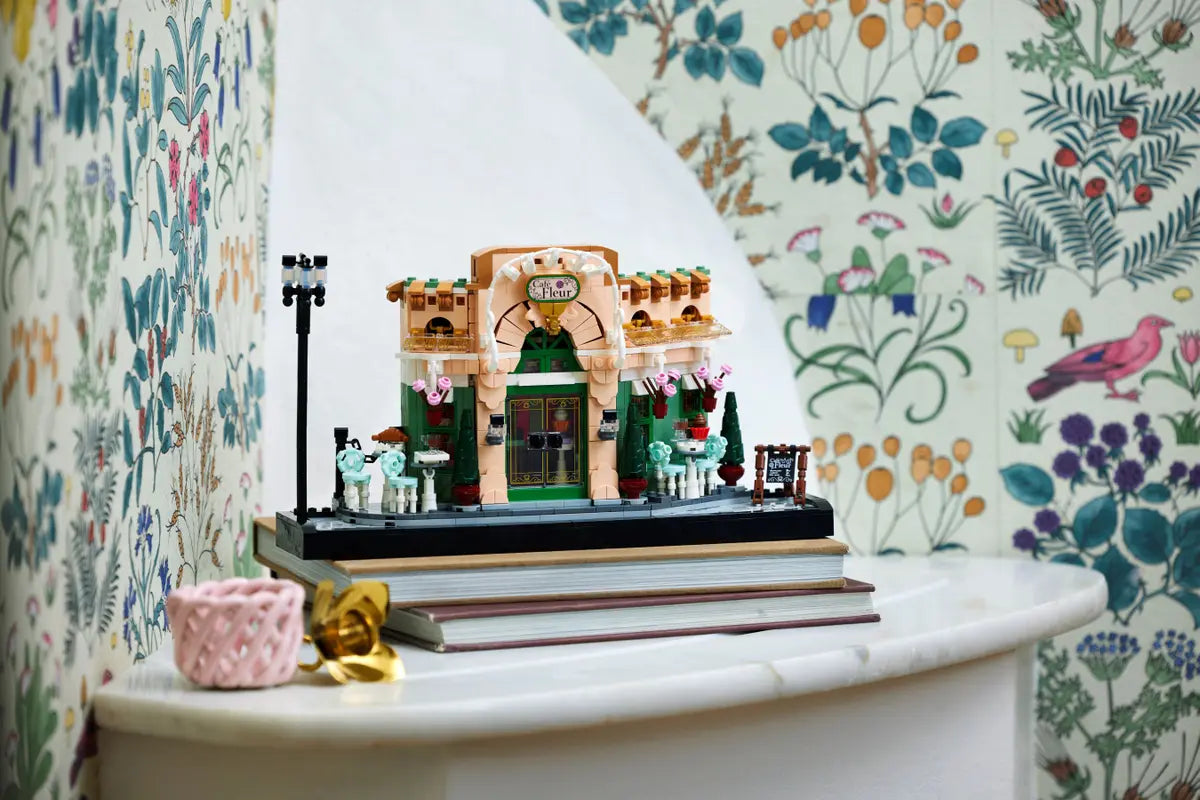 Lego Icons French Cafe 10362