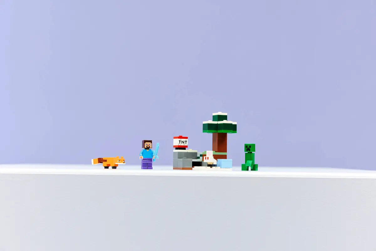 LEGO Minecraft Steve's Taiga Adventure