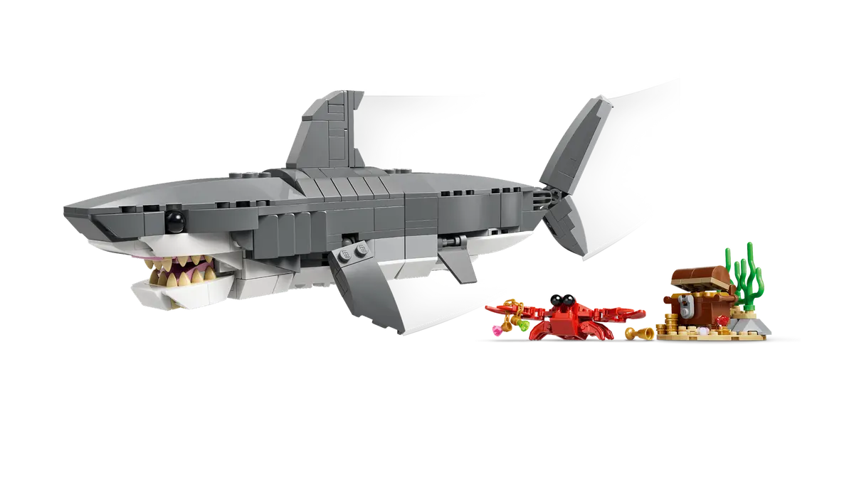 Lego Creator Fierce Shark With Treasure Chest 31381