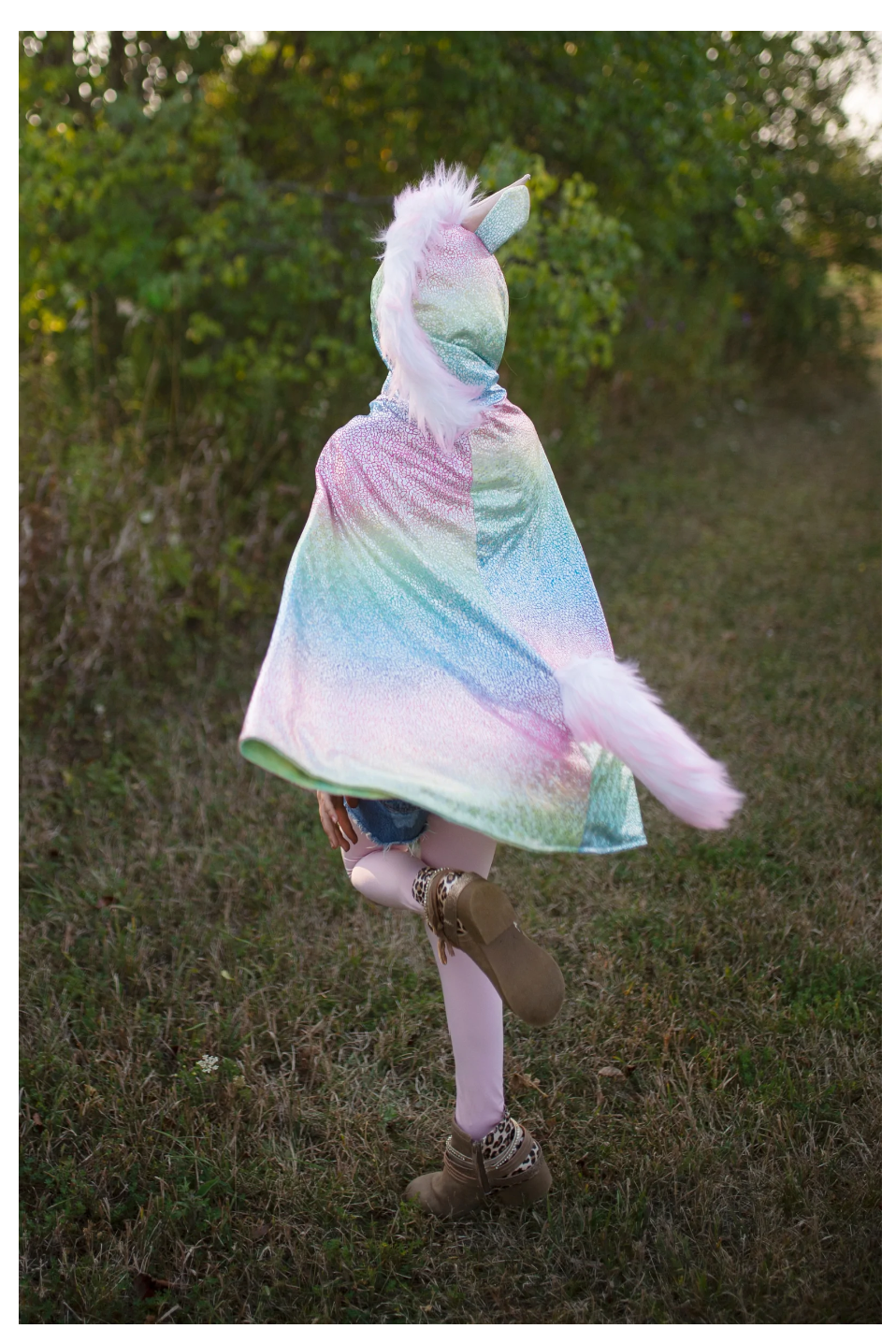 Great Pretenders🍁 Rainbow Reversible Unicorn Dragon Cape Size 5-6yrs