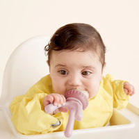 B. Box Blush Silicone Fresh Food Feeder