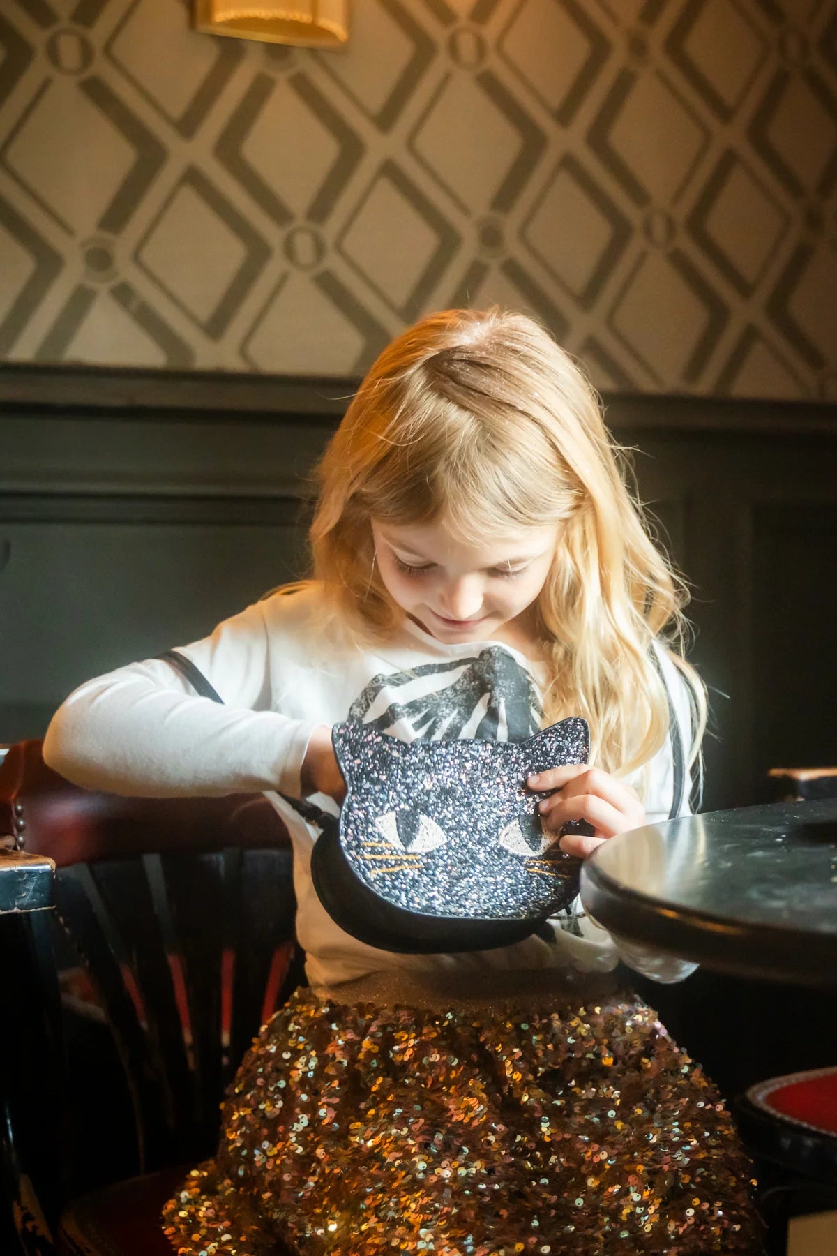 Great Pretenders Cat’s Meow Black Chunky Glitter Kitty Purse