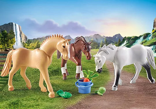 Horses With Saddles - Playmobil Horses Of Waterfall 71356