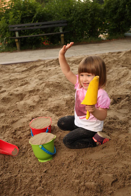 Beleduc Sand Shovel