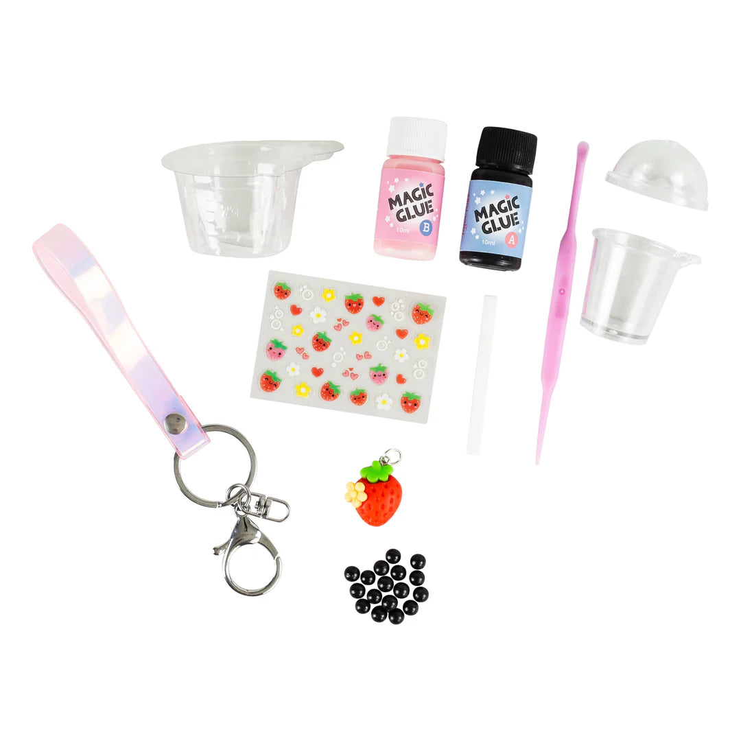 Tiger Tribe Strawberry Bubble Tea Bag Charm Kit