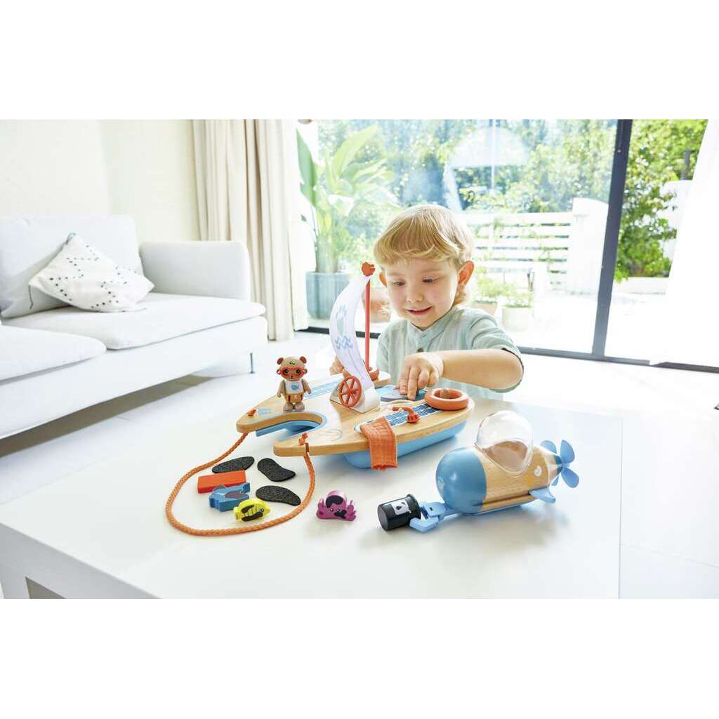 Hape Ben's Eco Catamaran