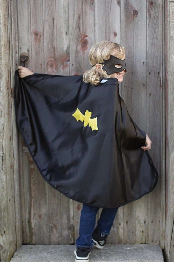 Great Pretenders Reversible Spider/ Bat Cape - Comes With Mask