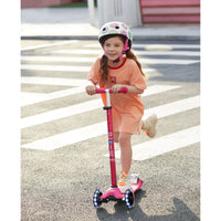 Micro Pink Maxi Deluxe LED Kickboard