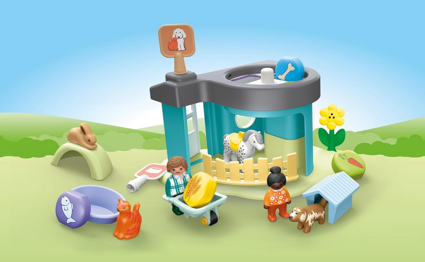 Playmobil Junior Animal Kennels with Treat Dispenser 71690