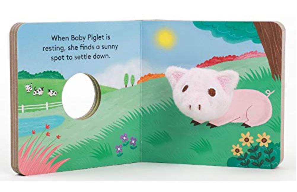 Chronicle Books Baby Piglet Finger Puppet Book